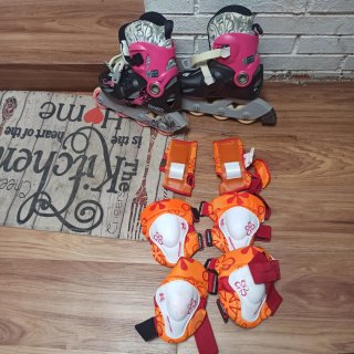 Patines Oxelo rosas talla 30-32 y protecciónes..
