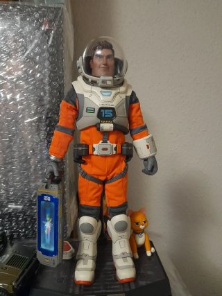 Figura Buzz Lightyear 1/6 pop mart gong