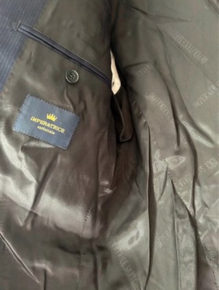 Completo uomo sartoriale blu navy gessato