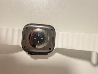 Apple Watch Ultra 2 Negro/Blanco