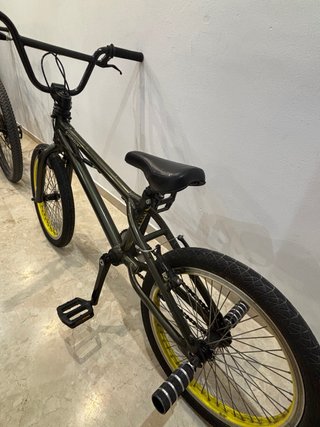 Bici BMX Conor Verde Militar