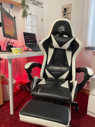 Silla Gaming Blitzwolf Negra y Blanca