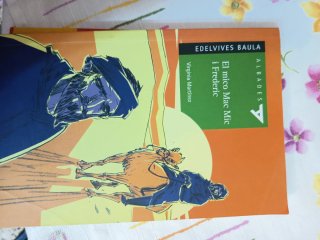 Libros en valenciano  para niños y jovenes