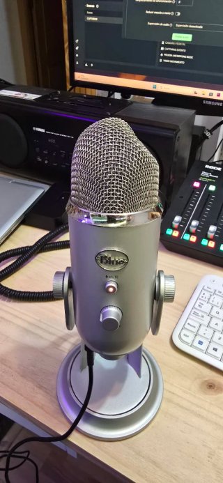 Micrófono USB Blue Yeti BUEN ESTADO