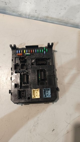 CAJA RELES / FUSIBLES Peugeot 307 Berlina (S2)(06.2005->)