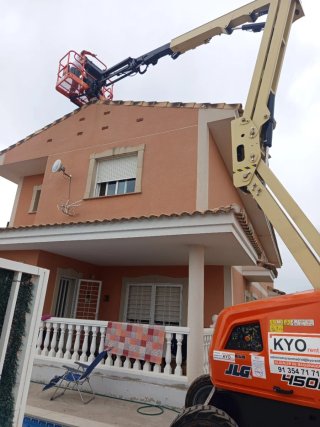 Servicios de electricista y fontanero económico