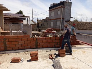 Servicios de electricista y fontanero económico