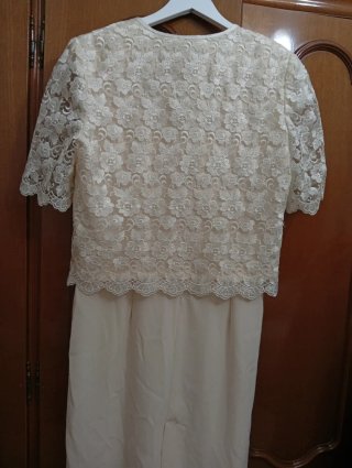 Conjunto Vestido y Chaqueta Beige