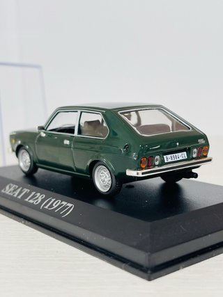 Seat 128 (1977) escala 1/43