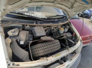 Faro nissan 1581044 260607c007 vanette cargo 2.3 d