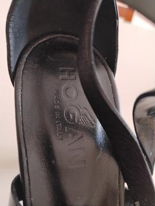 Hogan Sandali N.38.5 Nero piccolo difetto
