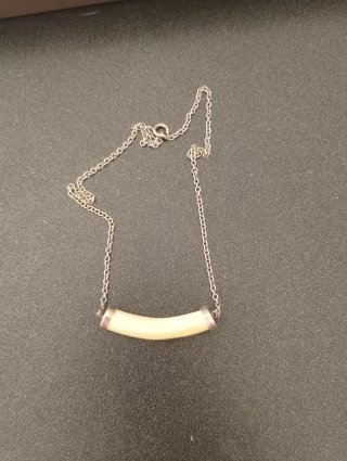 Collana antica e preziosa