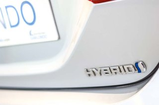 Toyota Camry 2.5 220H Advance