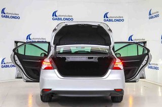 Toyota Camry 2.5 220H Advance