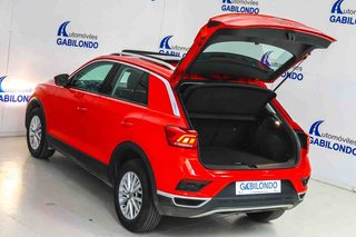 Volkswagen T-Roc Advance 1.5 TSI 110kW (150CV) **Techo panorámico**