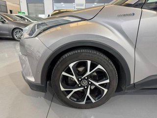 TOYOTA C-HR Hybrid Advance