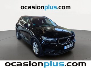 Volvo XC40 T2 Momentum Core 95 kW (129 CV)