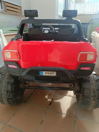 Coche eléctrico infantil con mando