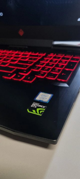 HP OMEN 15 - i7 7700HQ 12GB GTX1050