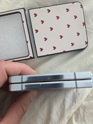 Samsung Galaxy Flip 5