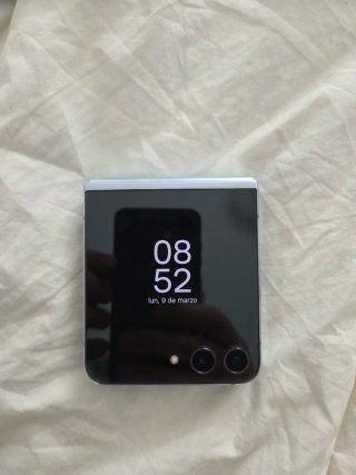 Samsung Galaxy Flip 5