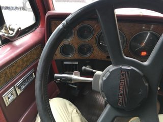 Chevrolet Suburban 350 1990