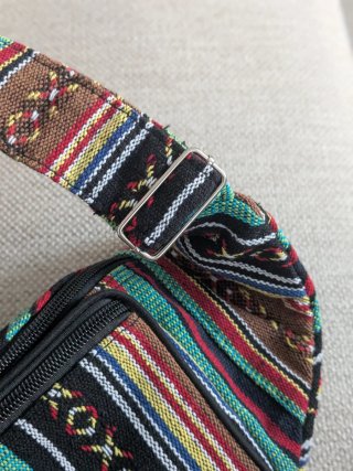Riñonera Freakmandu estilo hippie multicolor