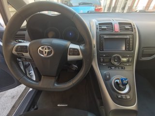 Toyota Auris 2011