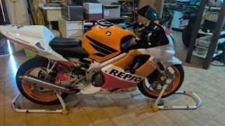 Honda CBR 600F  Repsol Edición Limitada