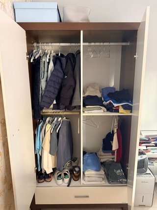 Armario infantil y cómoda a juego