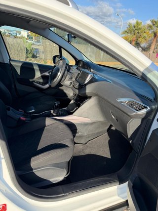 Peugeot 2008 2015