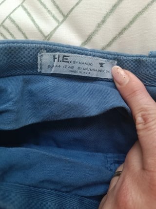 Vaqueros tipo chino / pitillo color azul Mango Man