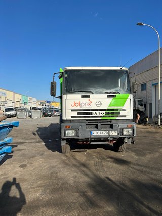 Camión Dumper Verde