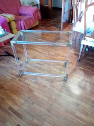 Mesa auxiliar metacrilato y cristal
