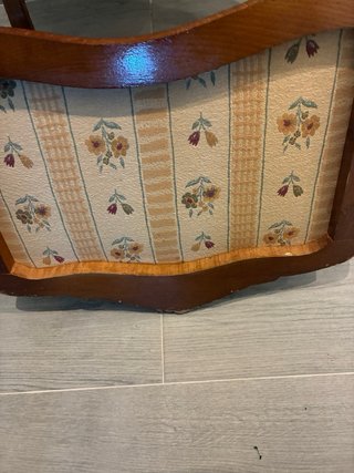 Butaca de madera y tela floral.especial para abuel