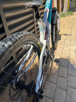 Commencal V4 Signature Edition 2021