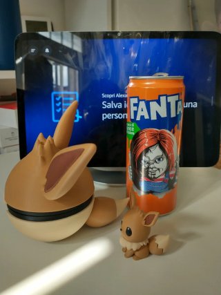 Poké Ball apribile con Eevee