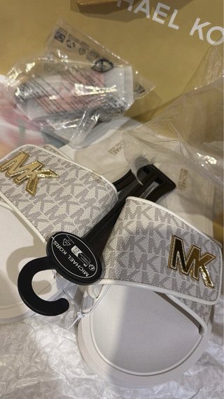 Chanclas Michael Kors MK