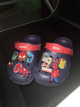 Chanclas Crocs Marvel Azul