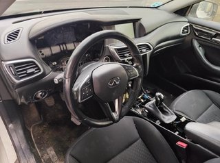 260605da5b faro infiniti q30 - 1 generacion 228931