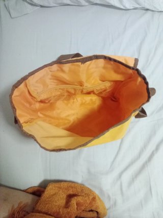 Bolso bandolera para bebé