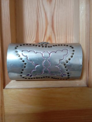 Caja baúl aluminio o aleacion decorada