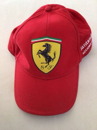 Gorra Ferrari Roja Nueva