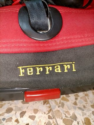 Silla coche Ferrari 1-4 años Isofix