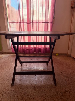Mesa de madera para exterior