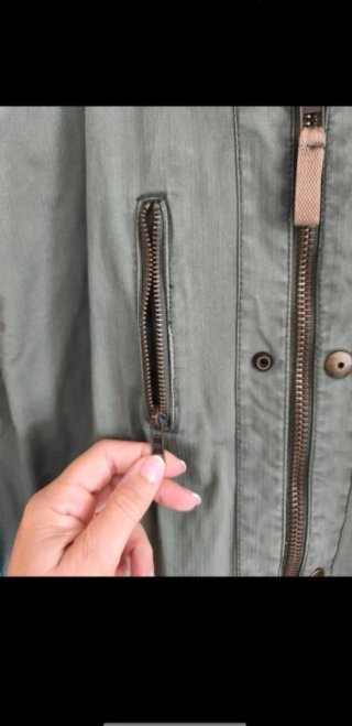 Cazadora estilo militar