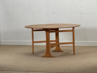 Mesa y 4 Sillas Ercol