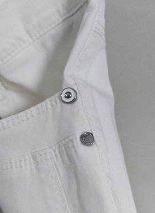 Pantalón blanco Gerry Weber con remaches
