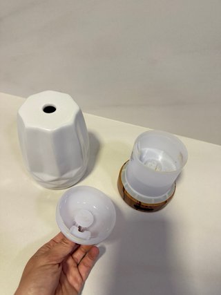 Difusor de aromas blanco y madera