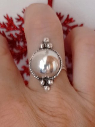 Anillo vintage cúpula.